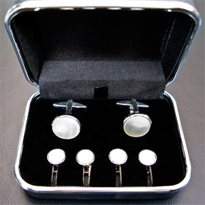 Bond Pearl Tuxedo Stud Set